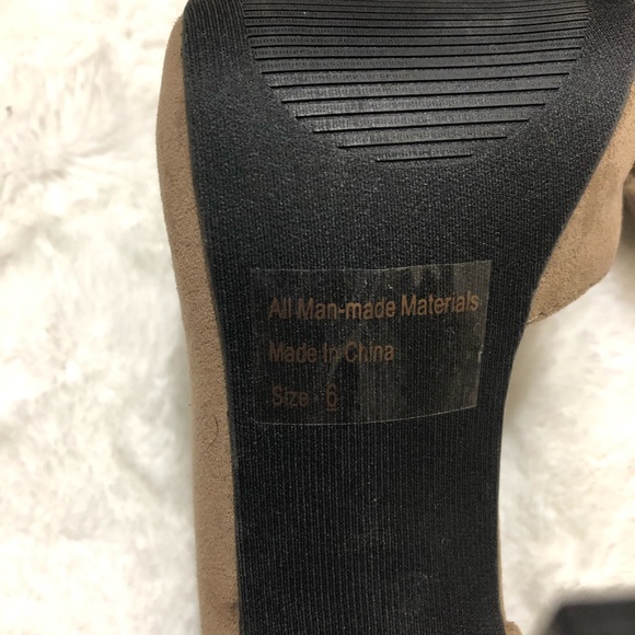 Wild Diva brown faux suede closed toe heels - Picture 5 of 5